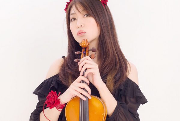 皆川真里奈MariNA